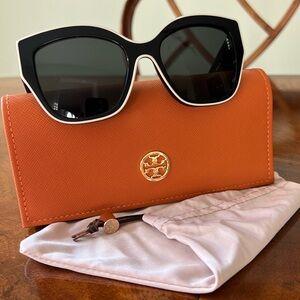 New Chic Tory Burch Sunglasses - Channel Your Inner Jackie O!